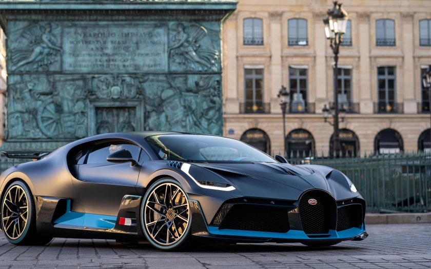 Bugatti chiron pur sport