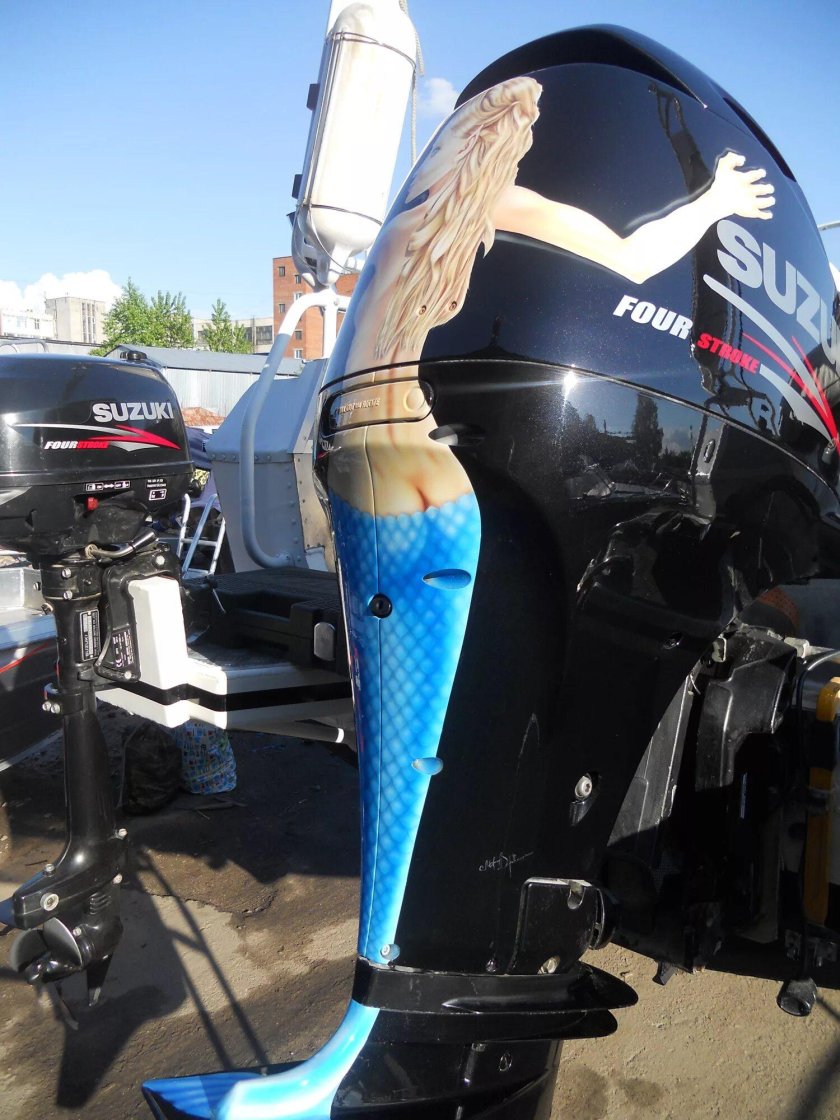 Аэрография на лодочном моторе