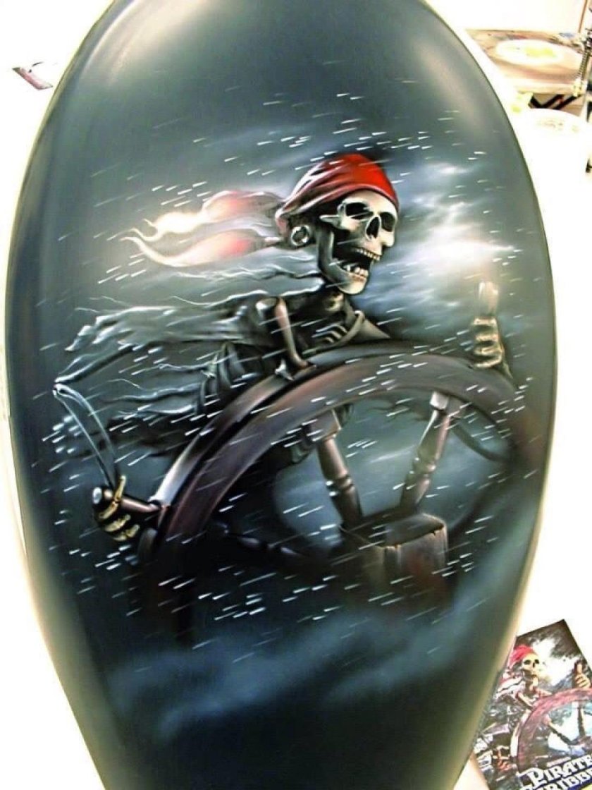 Аэрография на шлеме