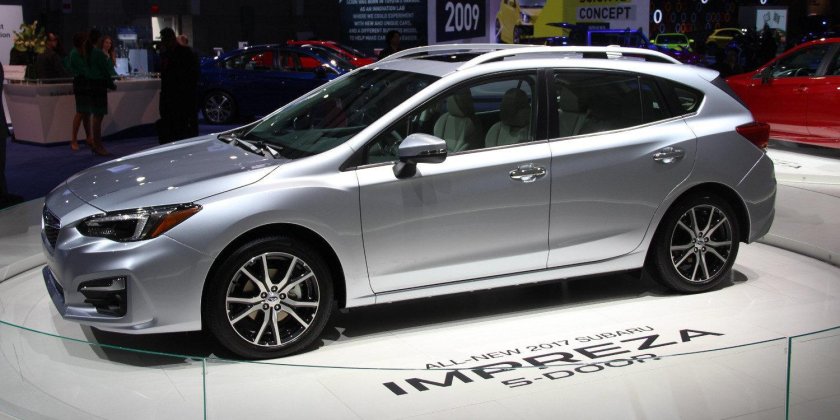 Subaru Impreza 2017 хэтчбек