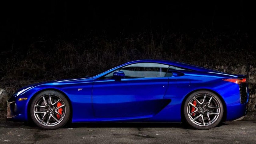 Lexus LFA Blue