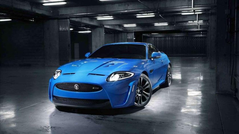 Ягуар машина XKR-S