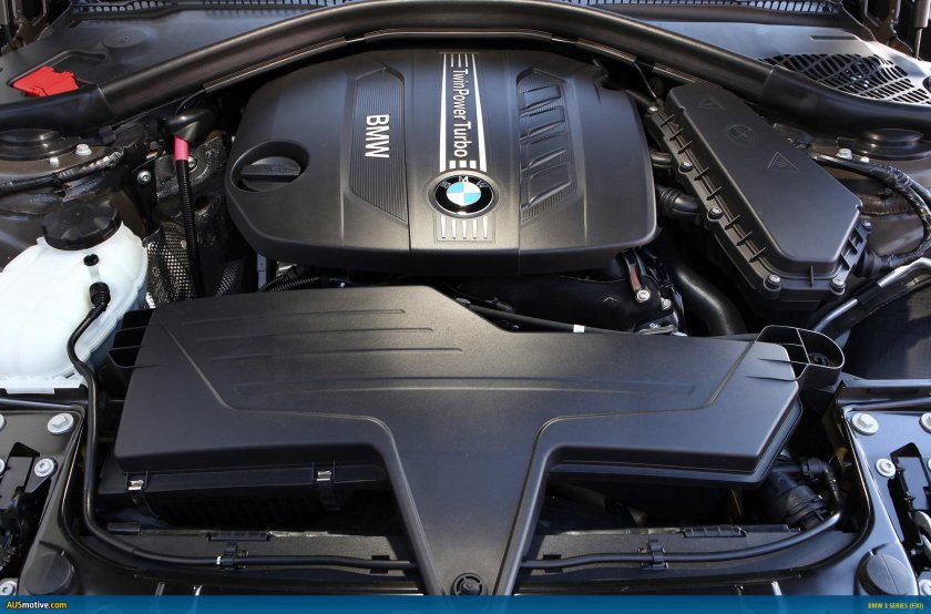 BMW 320d мотор