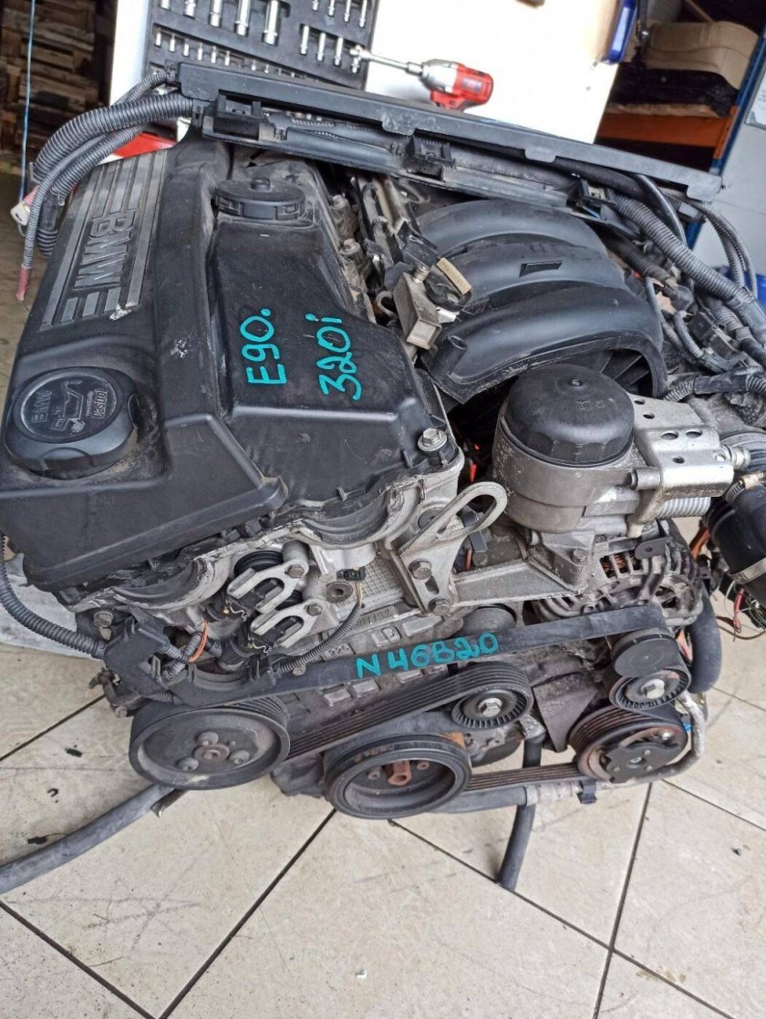 Двигатель Audi a8 BFL 3.7