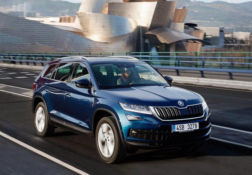 Шкода паркетник