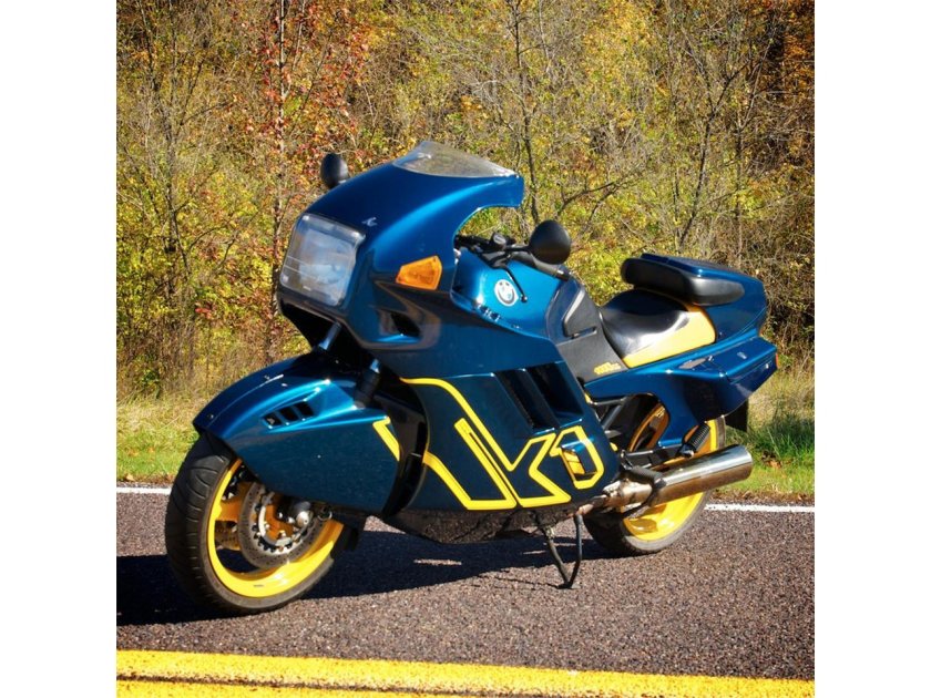 BMW k1 мотоцикл