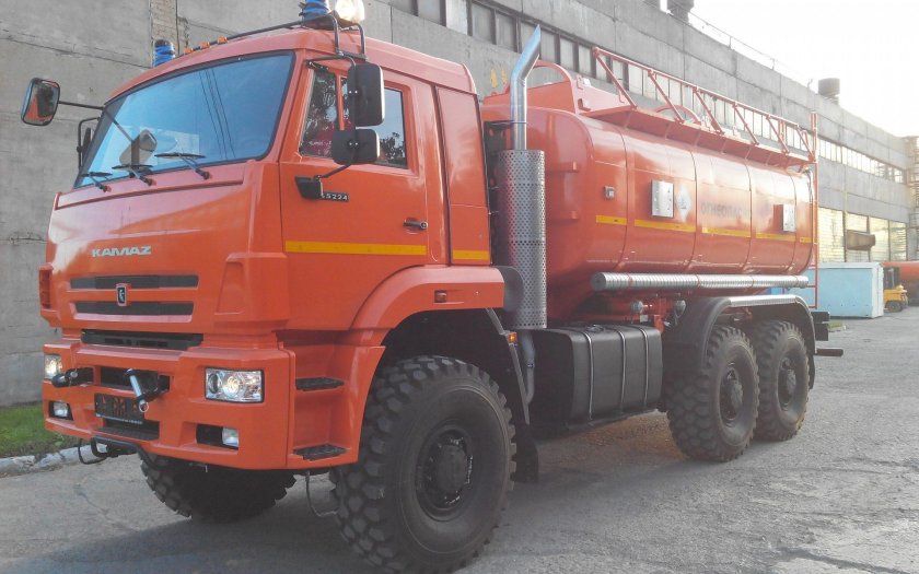КАМАЗ 65224 бензовоз