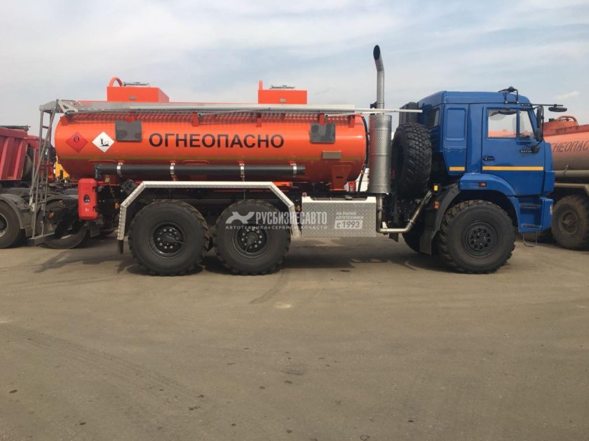 Топливозаправщик КАМАЗ 43118
