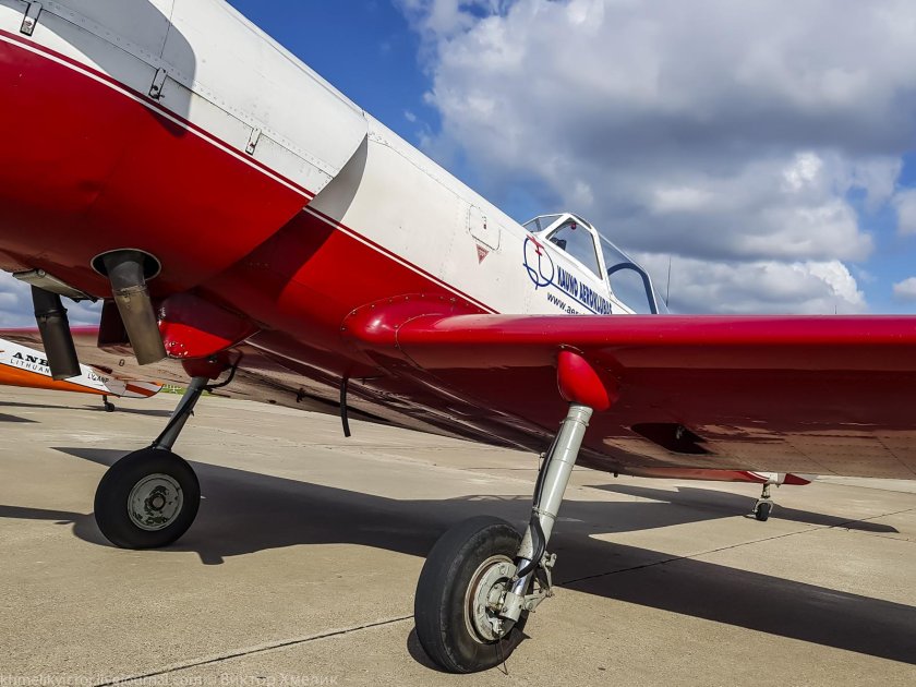 Самолет як-50