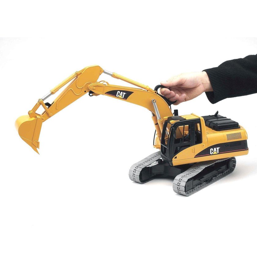 Bruder экскаватор гусеничный Cat