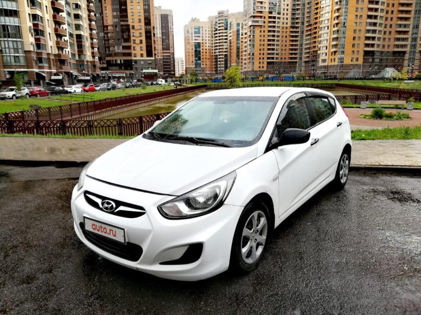 Hyundai Solaris 1 поколение