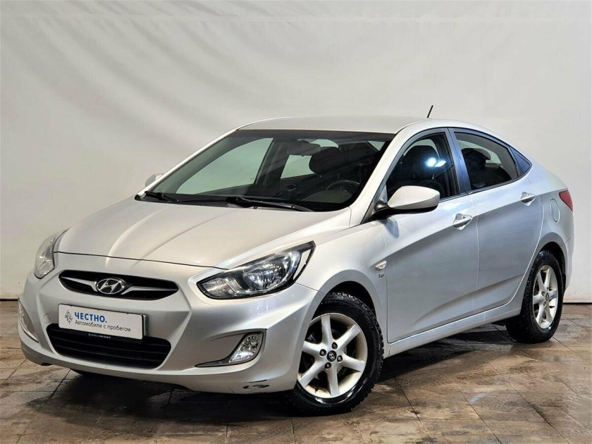 Автомобиль hyundai solaris