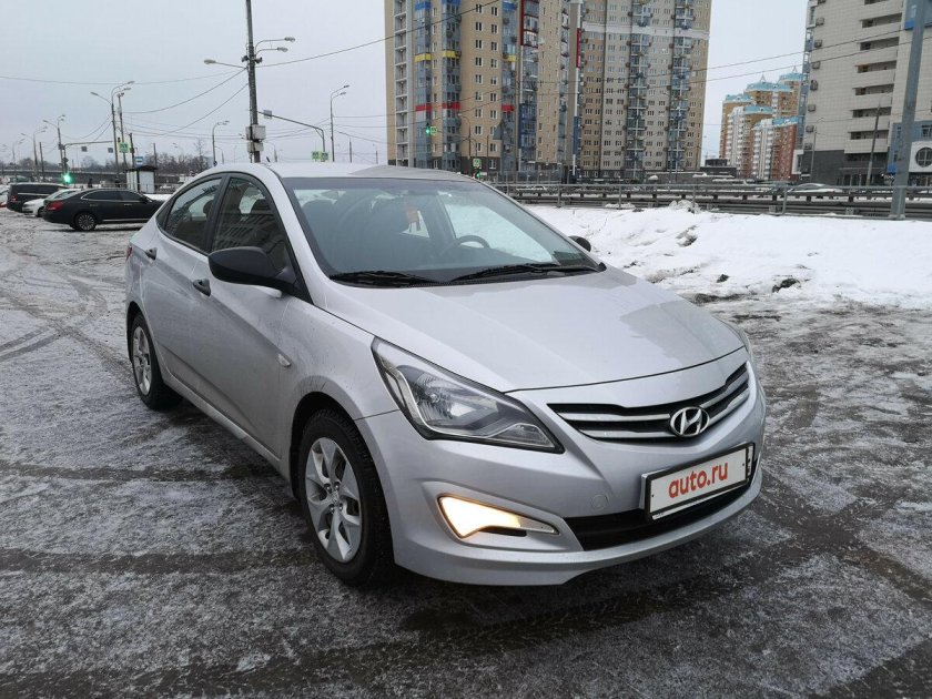 Hyundai Solaris 2014 серебристый