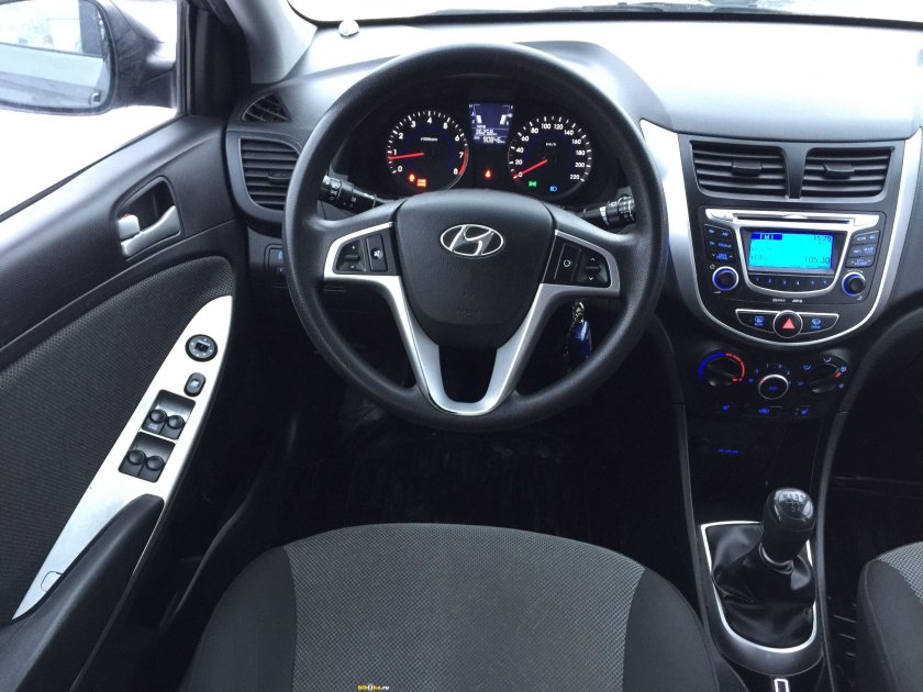 Hyundai Solaris 1 поколение