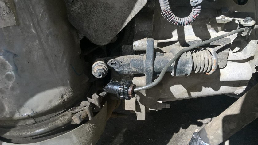 Цилиндр сцепления Пежо 307