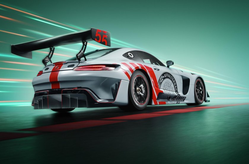 Гоночный Мерседес АМГ