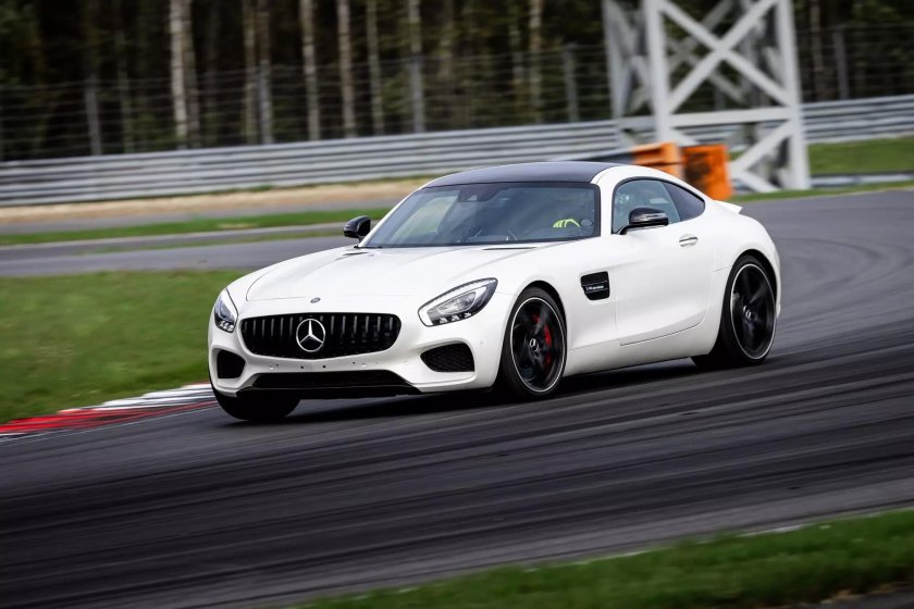 Mercedes benz amg gts