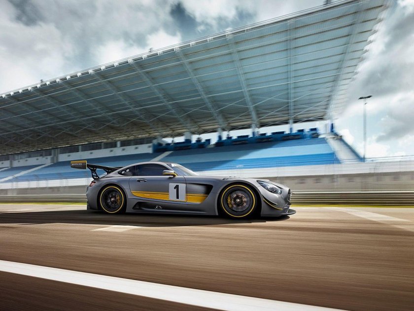 Mercedes benz amg gt3