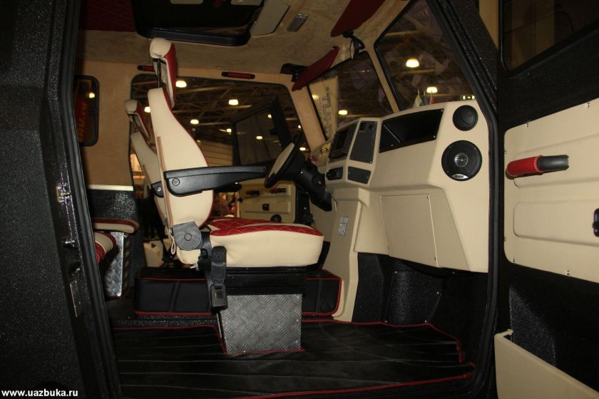 Снегоболотоход хаски