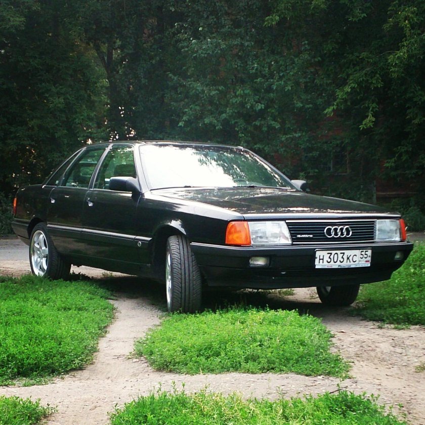 Audi 100 c3