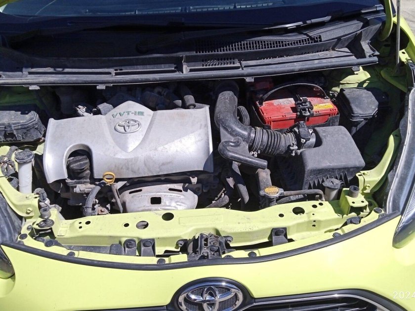 Toyota prius c / aqua