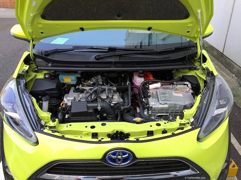 Toyota Sienta 2017 Hybrid двигатель