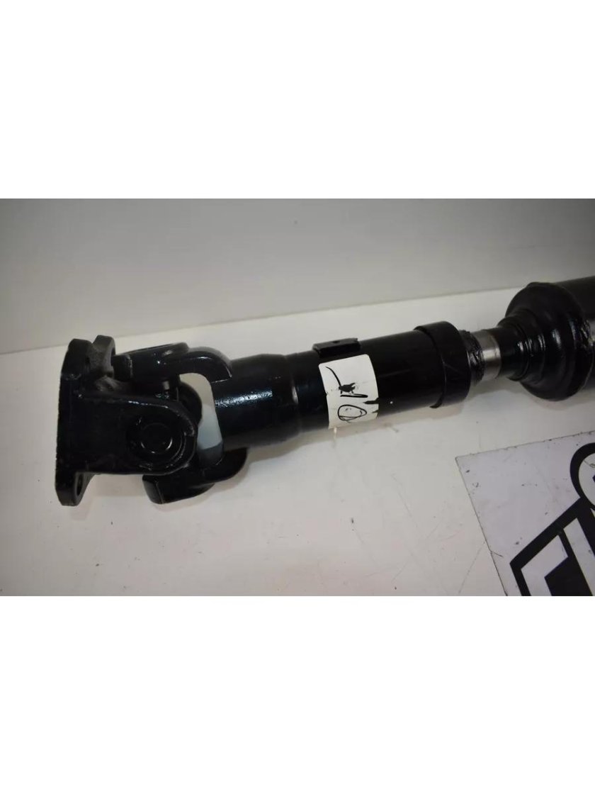 Карданный вал передний