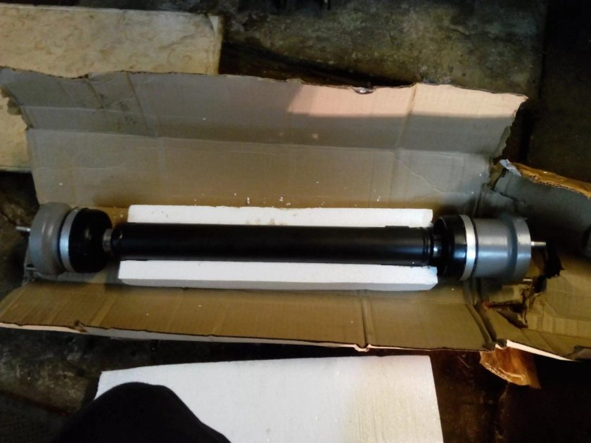 Карданный вал на Ховер н3 передний на шрусах