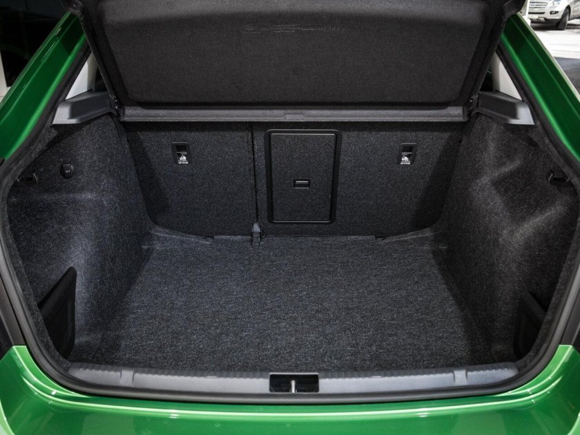 Багажник Шкода Рапид 2020