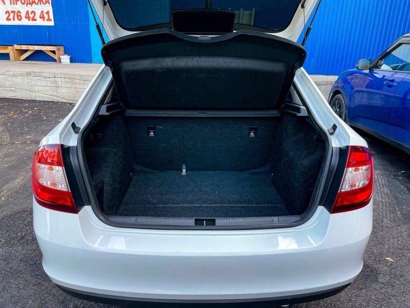 Шкода рапид лифтбек