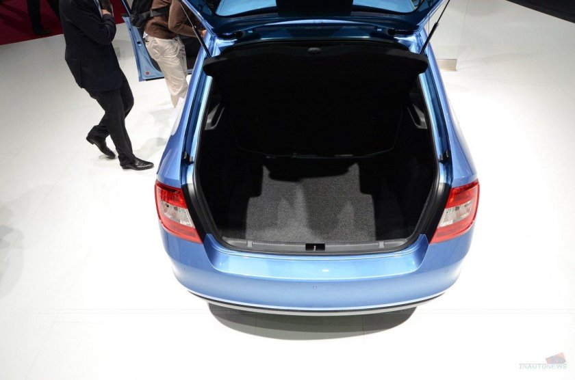 Шкода Рапид 2019 багажник