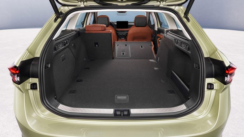 Шкода Суперб универсал 2023