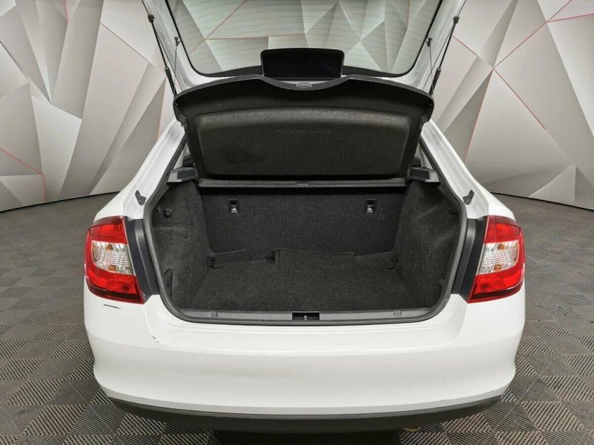 Шкода Рапид 2017 багажник