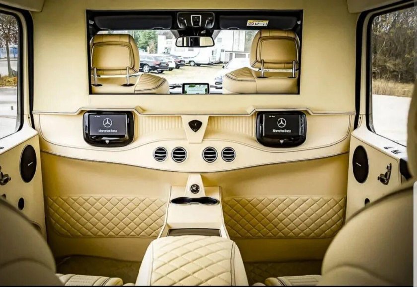 Mercedes g63 AMG белый салон