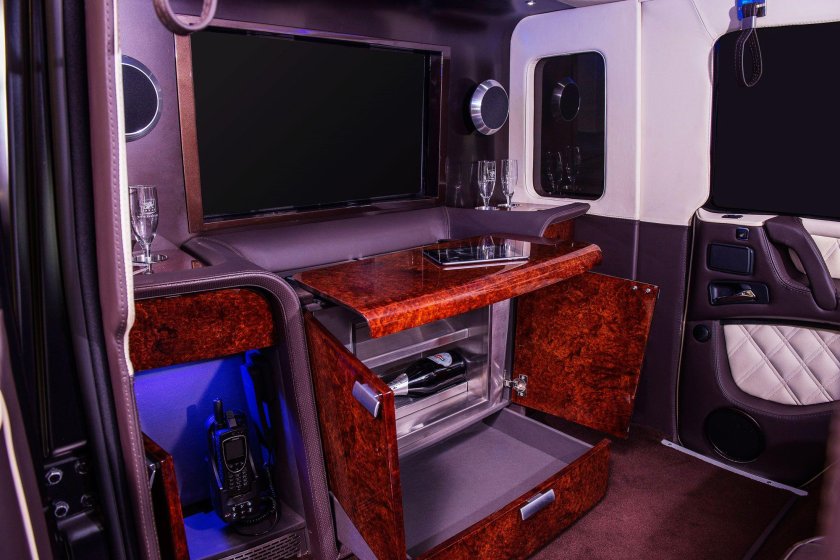 Мерседес Гелик лимузин