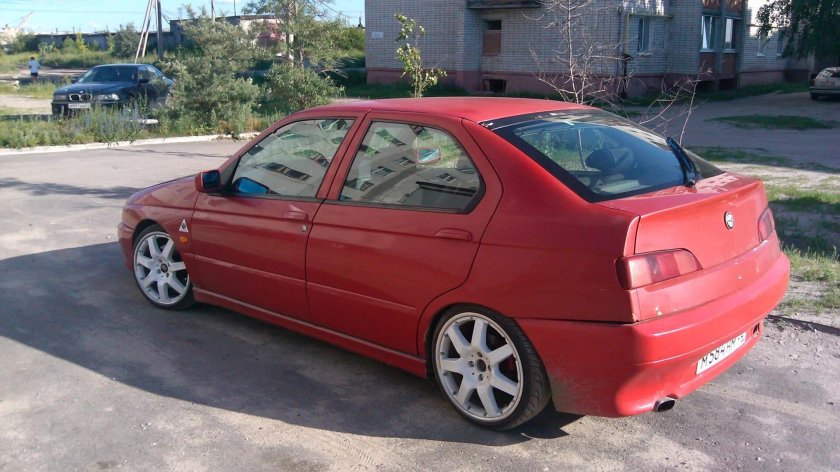 Alfa Romeo 146