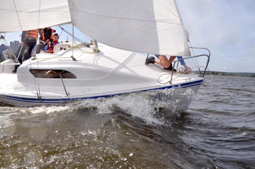 Яхта Рикошет микро 550