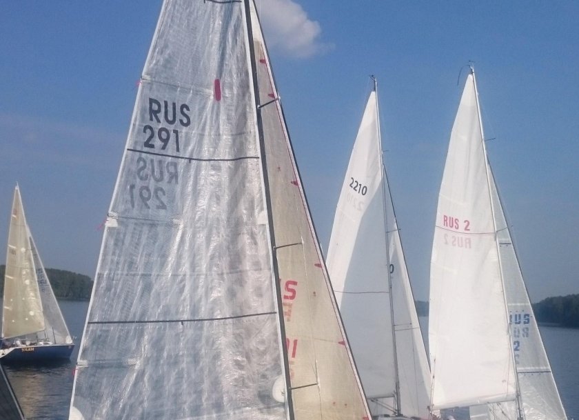 Яхта Четвертьтонник