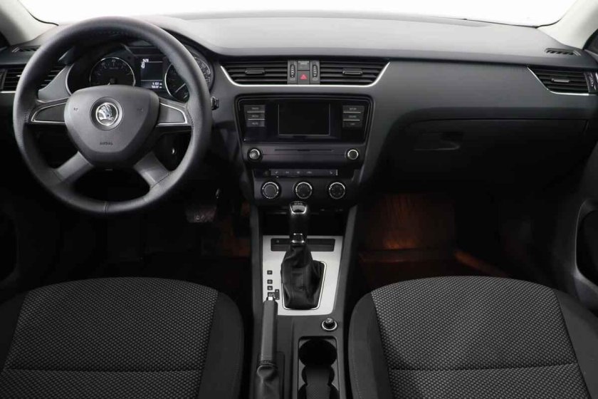 Skoda Octavia робот