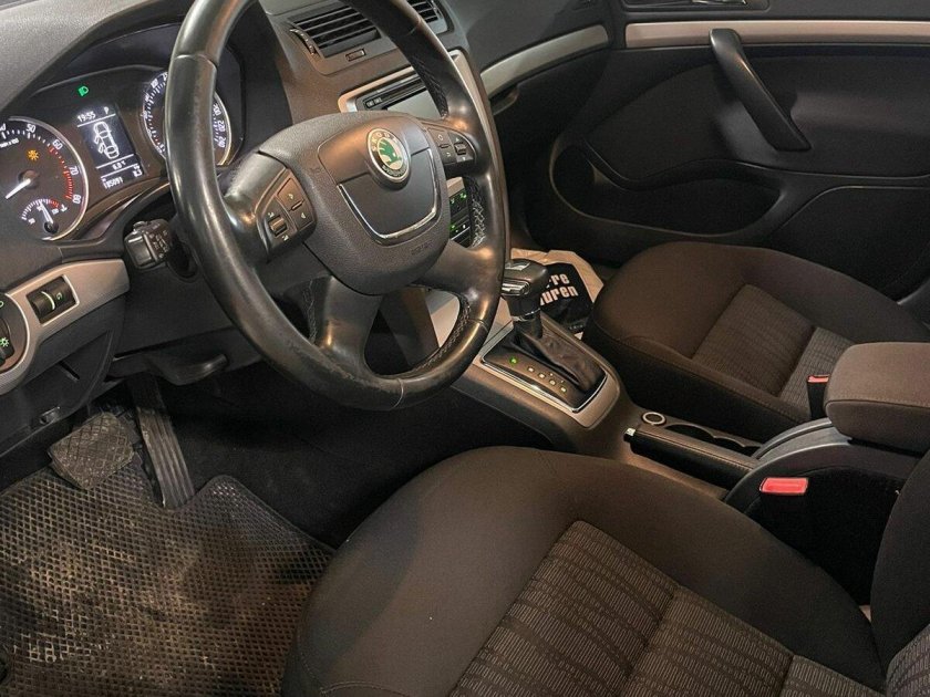 Skoda octavia a5 2008 салон
