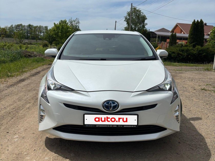 Toyota prius iv рестайлинг (xw50)