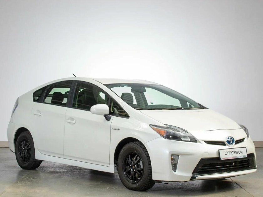 Тойота Приус 3