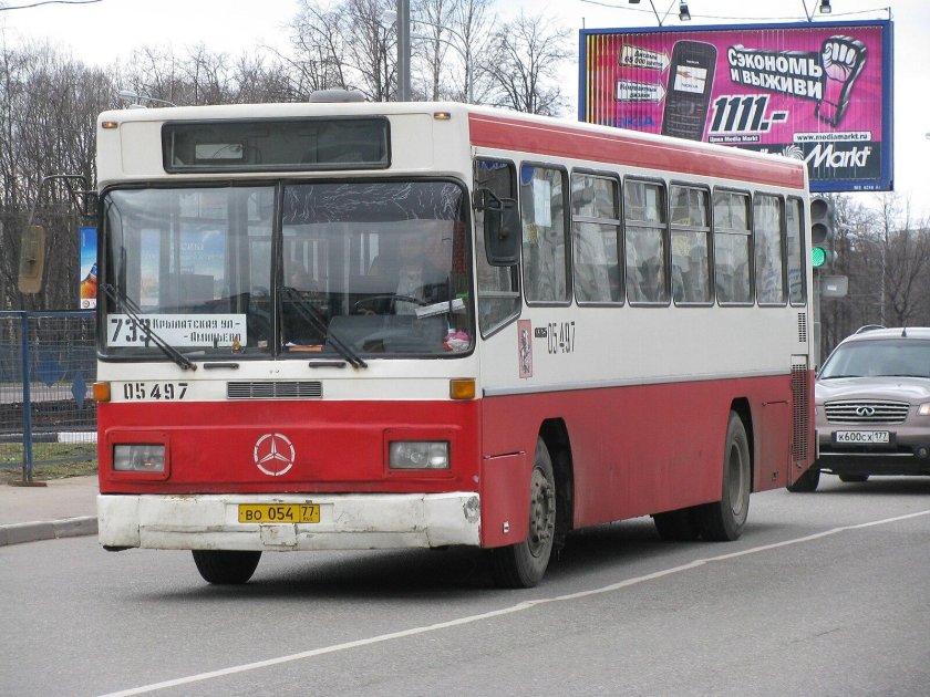 Mercedes-Benz o325