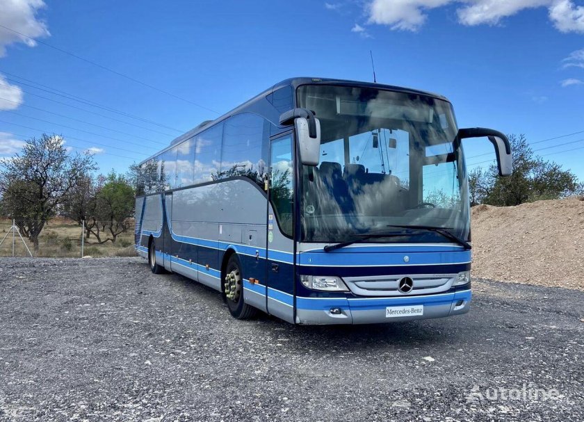 Автобус mercedes benz tourismo
