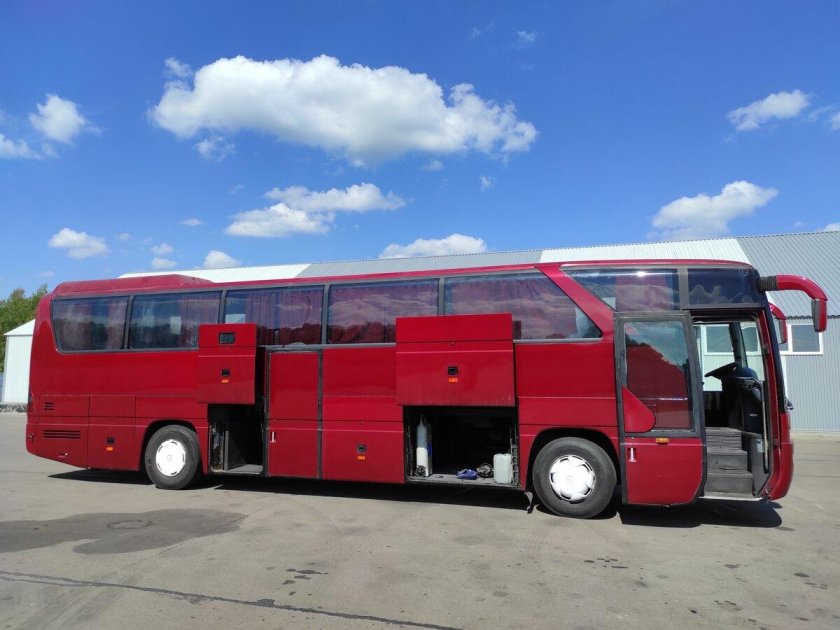 Туристический автобус мерседес
