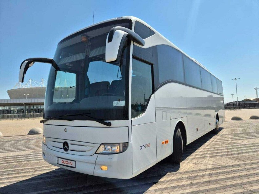 Автобус mercedes benz tourismo
