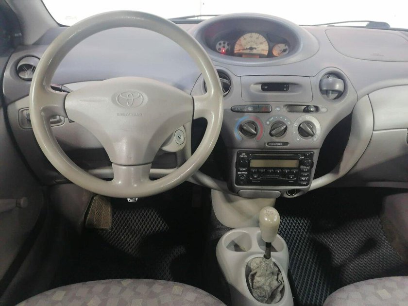 Toyota echo 2001