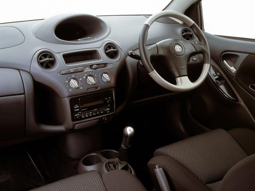 Toyota Echo 1999