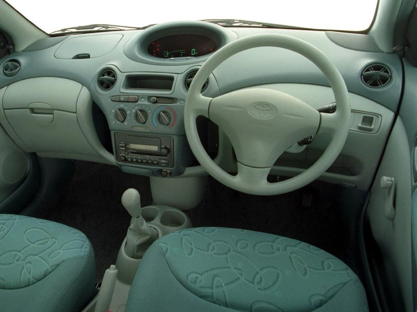 Toyota Echo 1999
