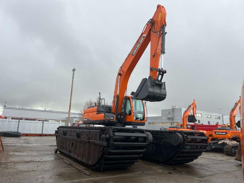 Гусеничный экскаватор doosan dx225lca slr